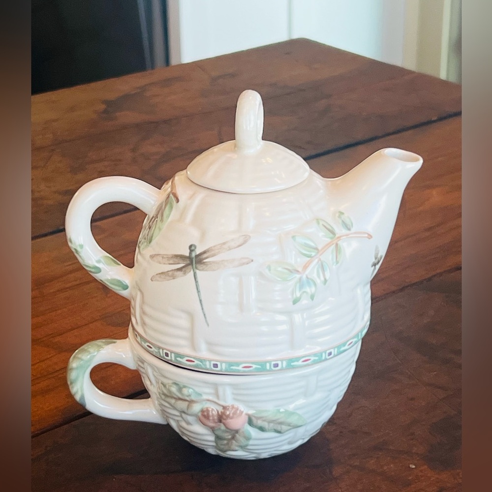 Pfaltzgraff Naturewood stacked teapot for one